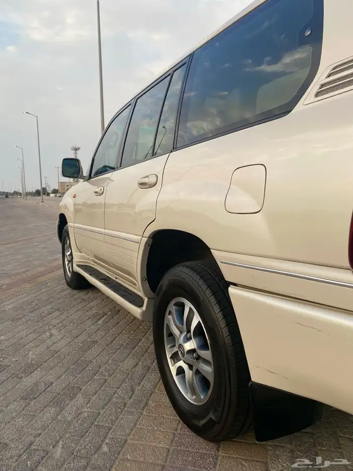 جيب لكزس Lx470 لون كريمي 2006 ممشى 400 21