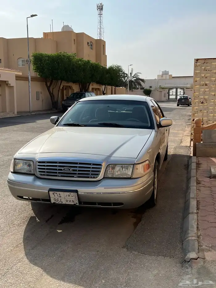 فورد فيكتوريا للبيع موديل 2005 0