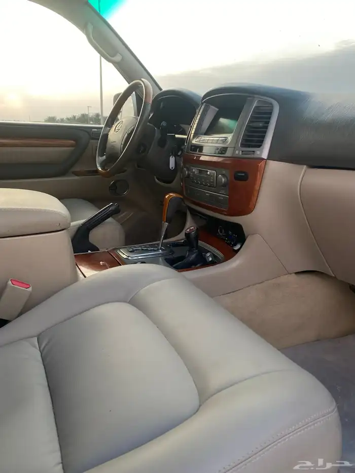 جيب لكزس Lx470 لون كريمي 2006 ممشى 400 7