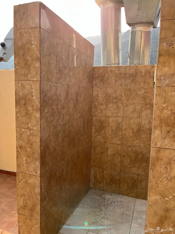 فرصه استثماريه مطعم في موقع ممتاز للإيجار 22