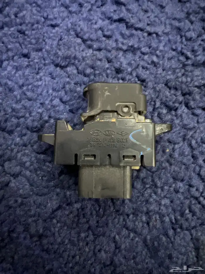 مفتاح تحكم كهربائي لزجاج النافذة في السيارة اكسنت 2