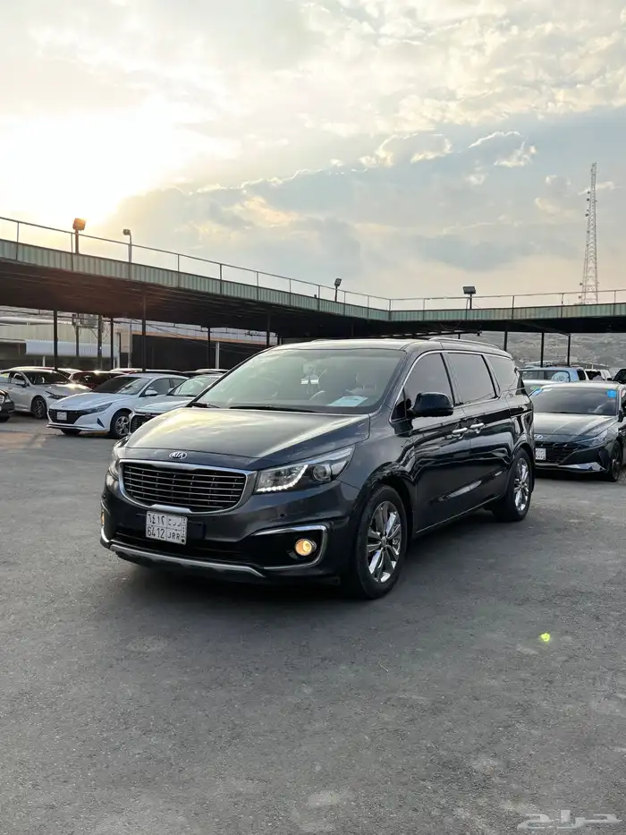 كيا كرنفال 2018 تم البيع 2