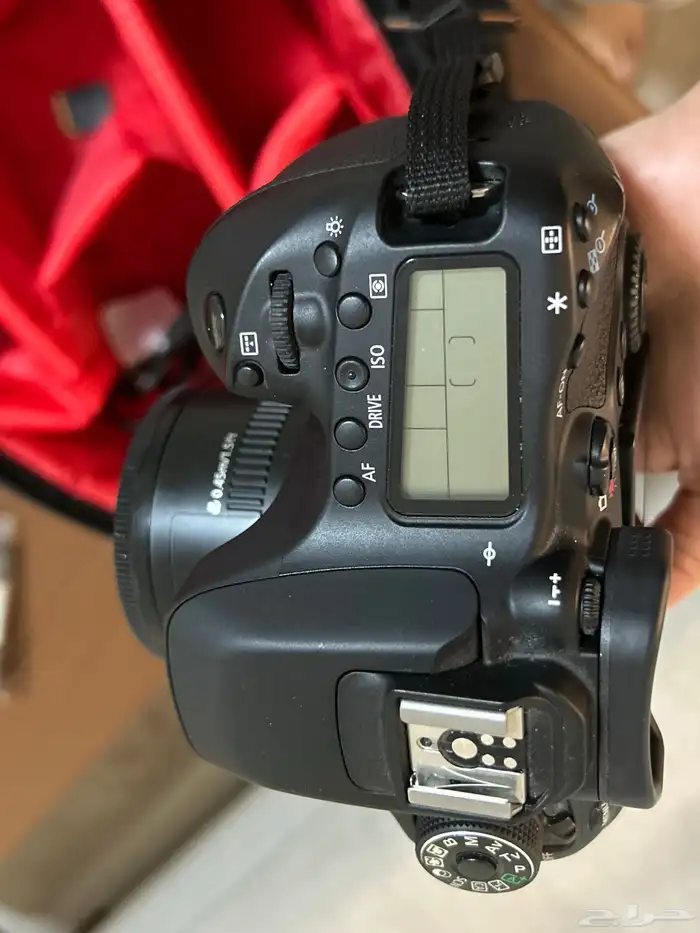 كاميرا كانون D80 و 3 عدسات استخدام نظيف جدا 2