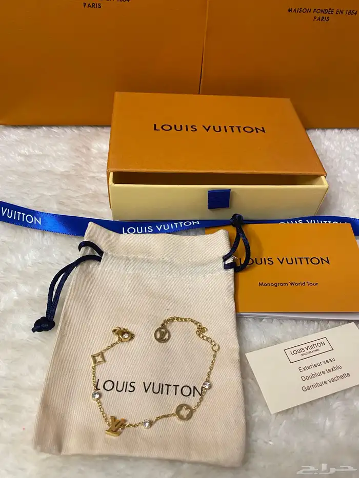 سلاسل واساور لويس فيتون مع الملحقات كواليتي 17