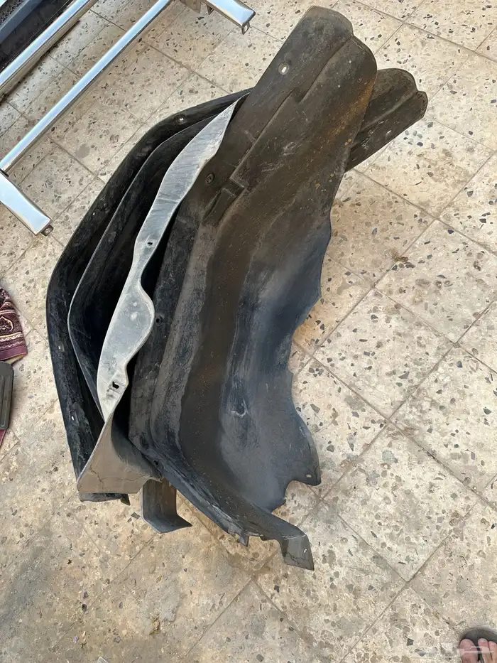 مرسيدس جي كلاس قطع غيار فقط 13