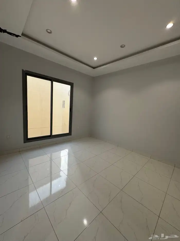 عرض روف 5 غرف حي المروة السعر 700 6