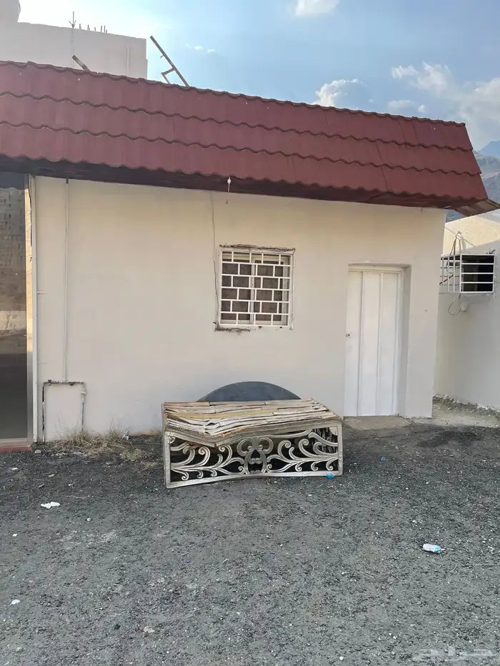 فرصه استثماريه مطعم في موقع ممتاز للإيجار 38