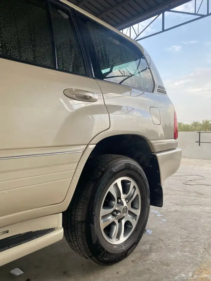 جيب لكزس Lx470 لون كريمي 2006 ممشى 400 28