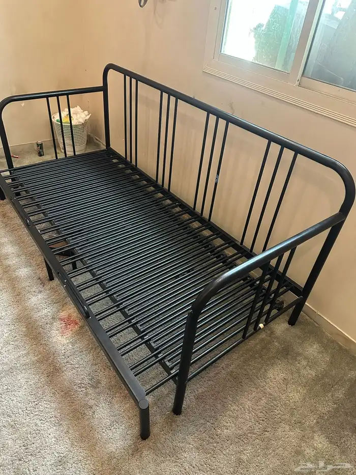 كنبة ايكيا تتحول لسرير 2