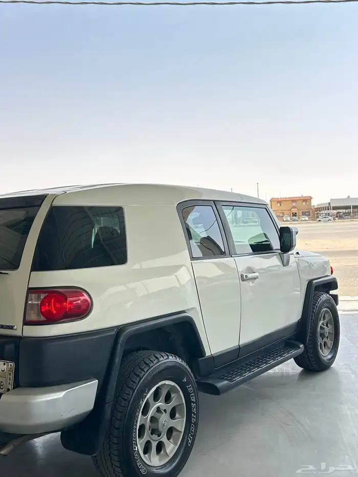 تويوتا اف جي 2012 رقم1 2