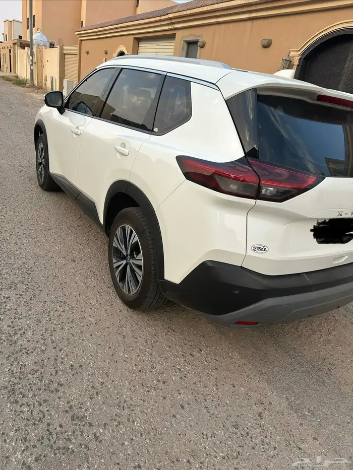 اكس تريل 2023نص فل بلس دبل 7 ركاب 2