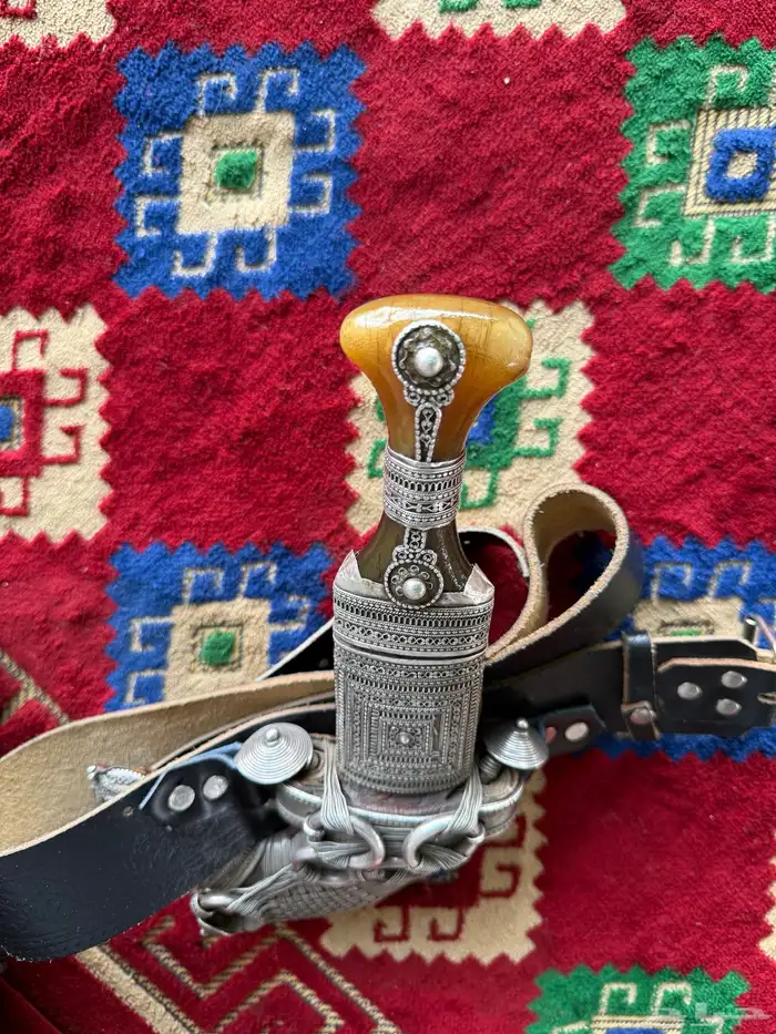 خنجر زاف قديمه 0