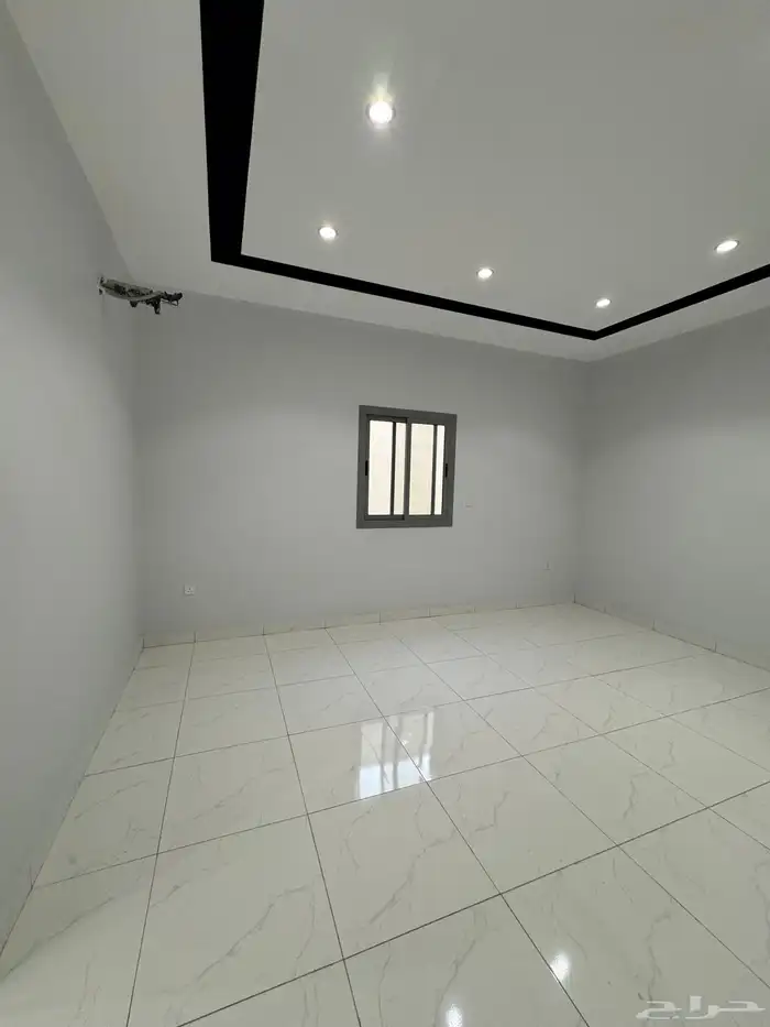 عرض روف 5 غرف حي المروة السعر 700 3