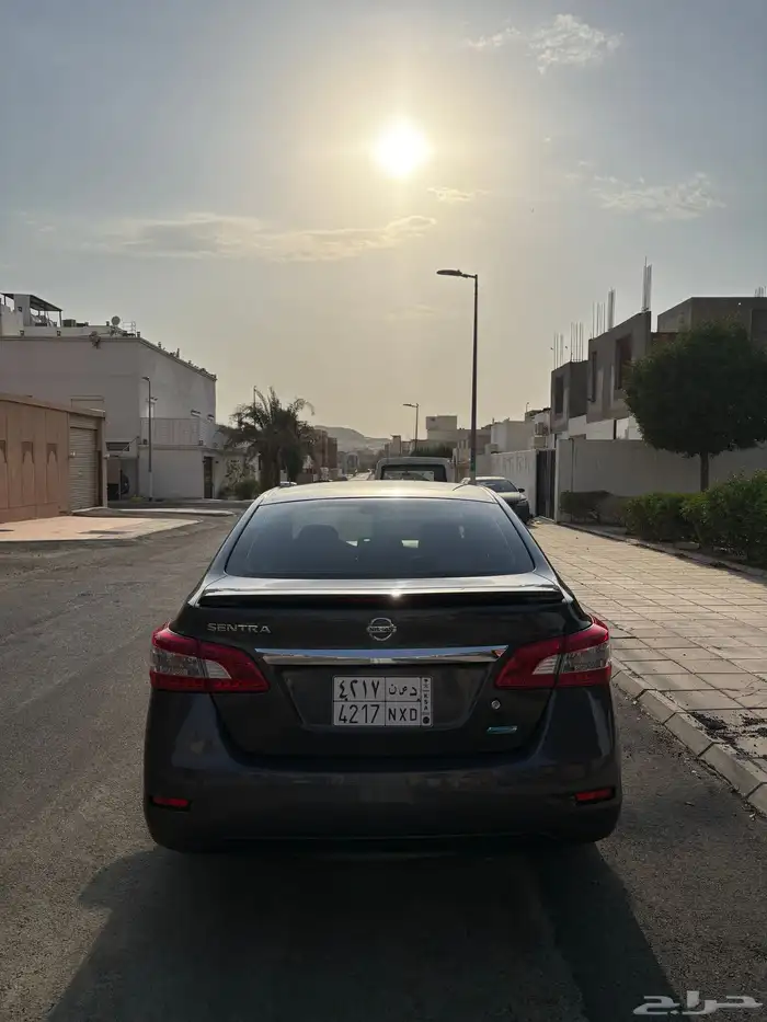 للبيع نيسان سنترا 4