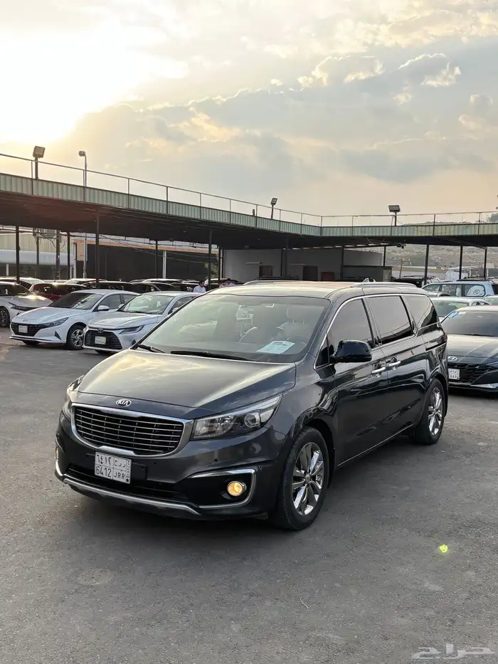 كيا كرنفال 2018 تم البيع 1