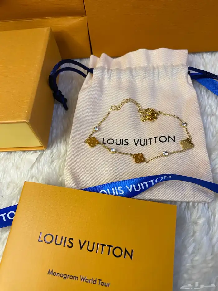 سلاسل واساور لويس فيتون مع الملحقات كواليتي 23