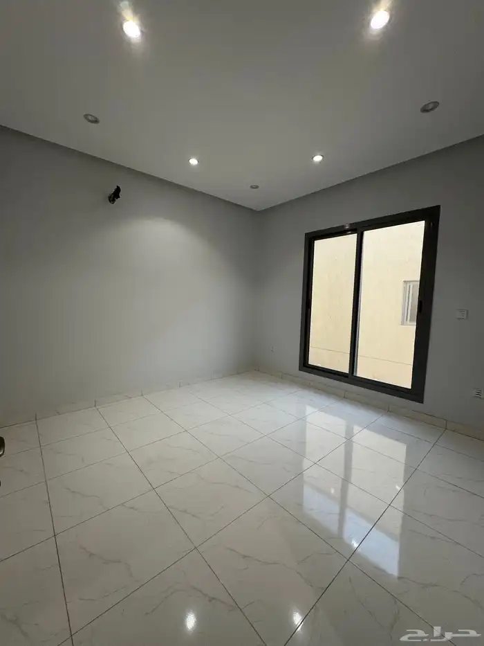 عرض روف 5 غرف حي المروة السعر 700 5