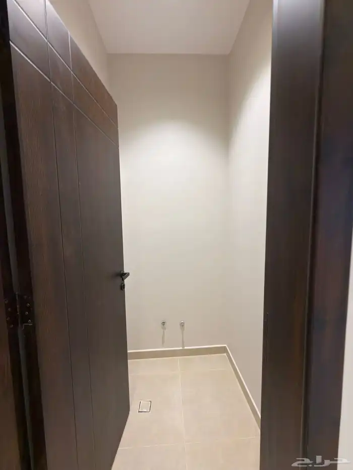 للبيع شقق سكنيه فاخرة طريق المدينه العسكريه بخميس مشيط 13