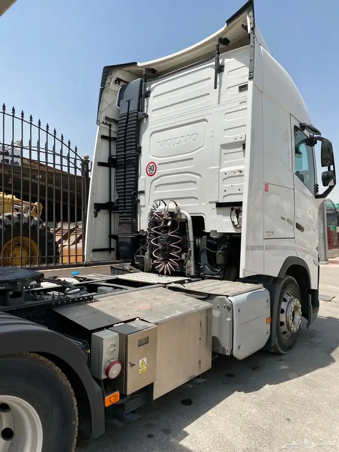 شاحنة فولفو 2021 VOLVO 5
