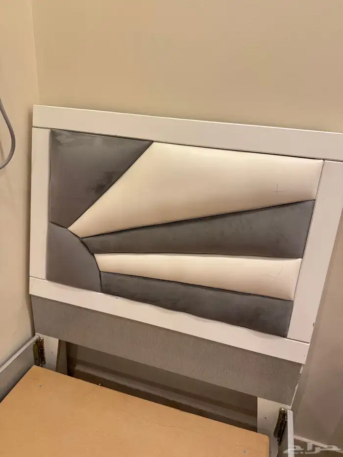 سرير نظيف للبيع عدد 2 0