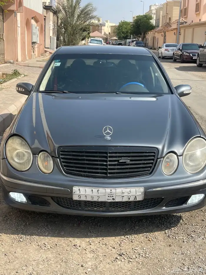 مرسيدس E200 0