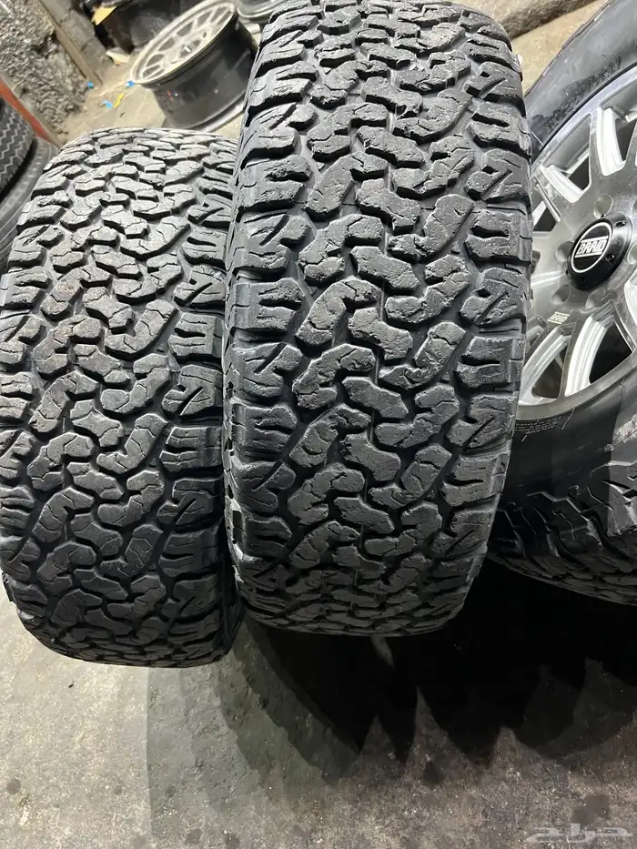 جنوط البرايد نيكل 17 مع كفرات حجرية 285 70 17 تاريخ 20 8