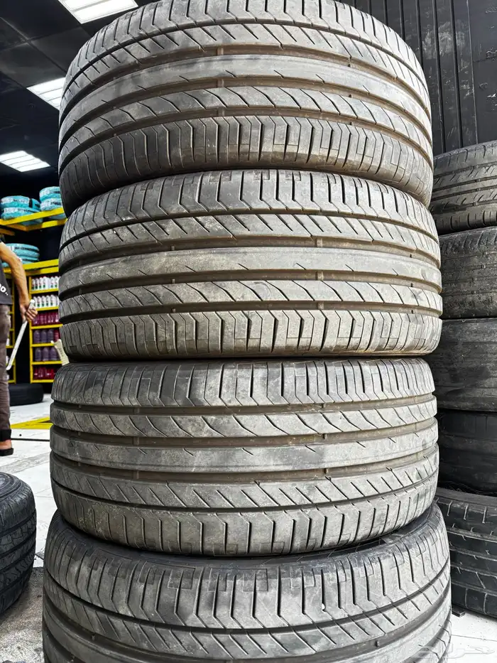 4 كفرات كونتينتال مقاس 275 45 21 رنج 0