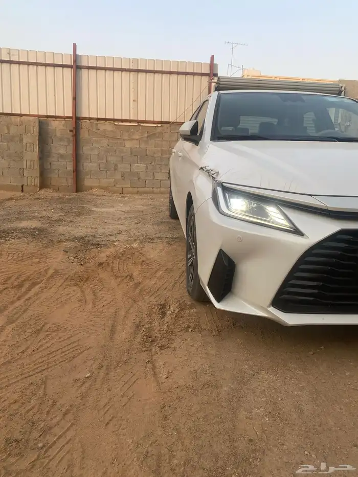 يارس فل كامل مالك اول ماشيه 65 شبه جديده 4