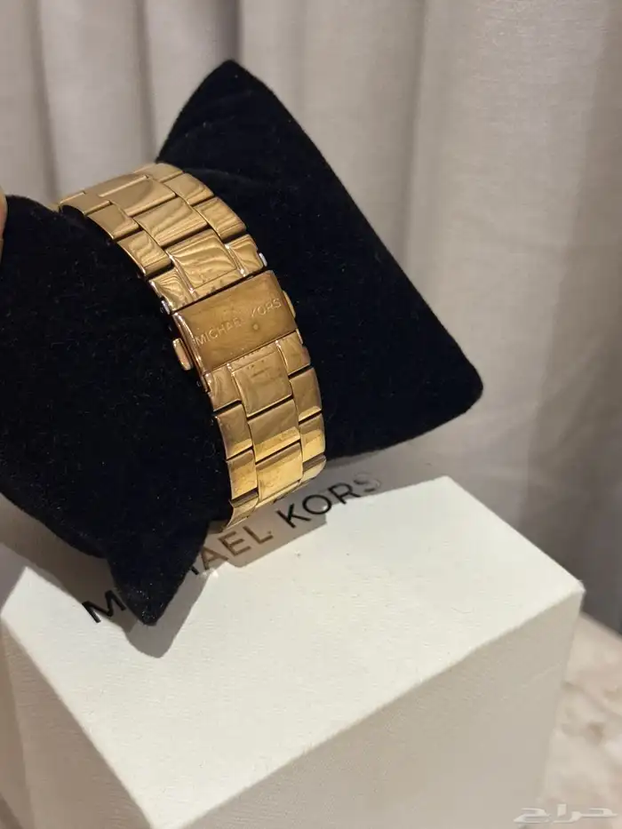 ساعة نسائية مايكل كورس 1