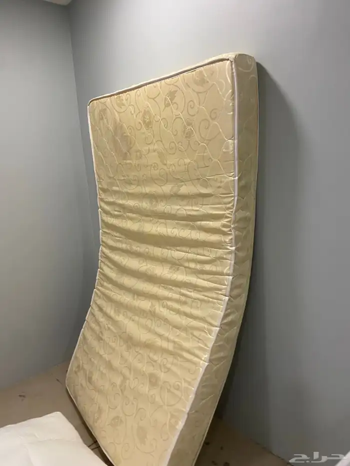 سرير ايكيا نفر ونص ومرتبة ولباد 2