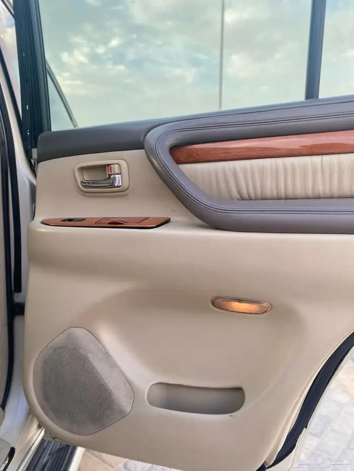 جيب لكزس Lx470 لون كريمي 2006 ممشى 400 12