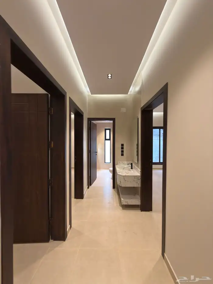 للبيع شقق سكنيه فاخرة طريق المدينه العسكريه بخميس مشيط 18