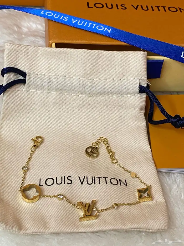 سلاسل واساور لويس فيتون مع الملحقات كواليتي 20