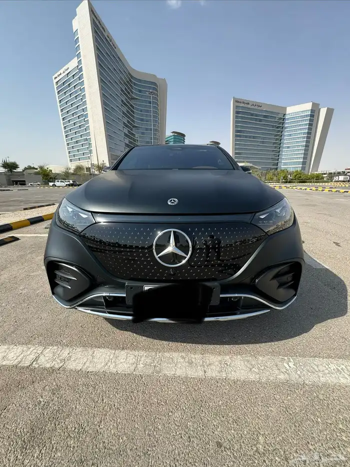 Mercedes EQE 2023 low mileage 0