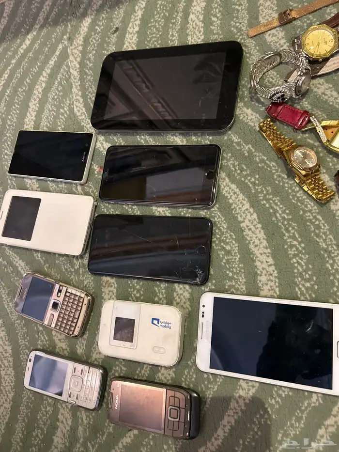 ساعات وجوالات 1