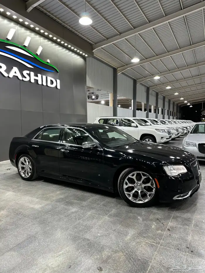 كرايزلر C300 اسود 2019 LTD لدى معرض(عبيد الرشيدي) 9