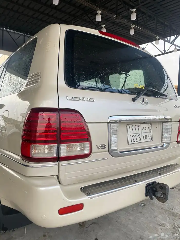 جيب لكزس Lx470 لون كريمي 2006 ممشى 400 30