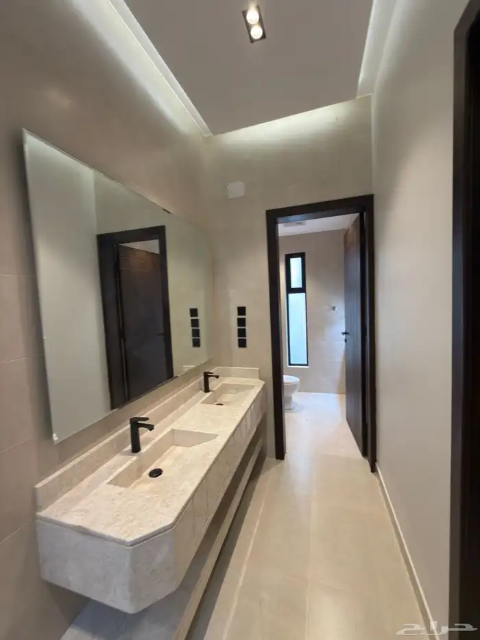 للبيع شقق سكنيه فاخرة طريق المدينه العسكريه بخميس مشيط 9