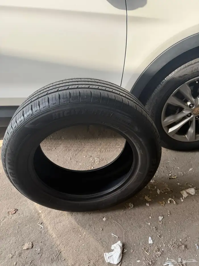 للبيع كفرات كوري سنتافي او جموس 18 60 235 0