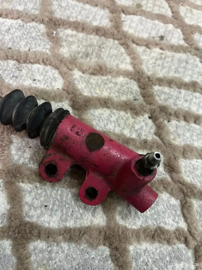 قطع هايلوكس2005وتحت 1