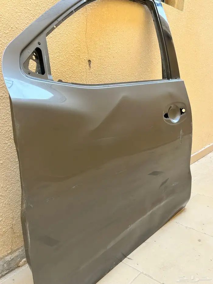 باب نيسان اكستيرا للبيع وكالة 3