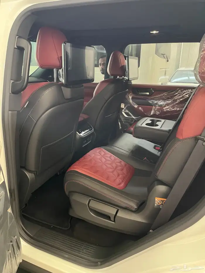 نيسان باترول بلاتنيوم 2025 -30K 10