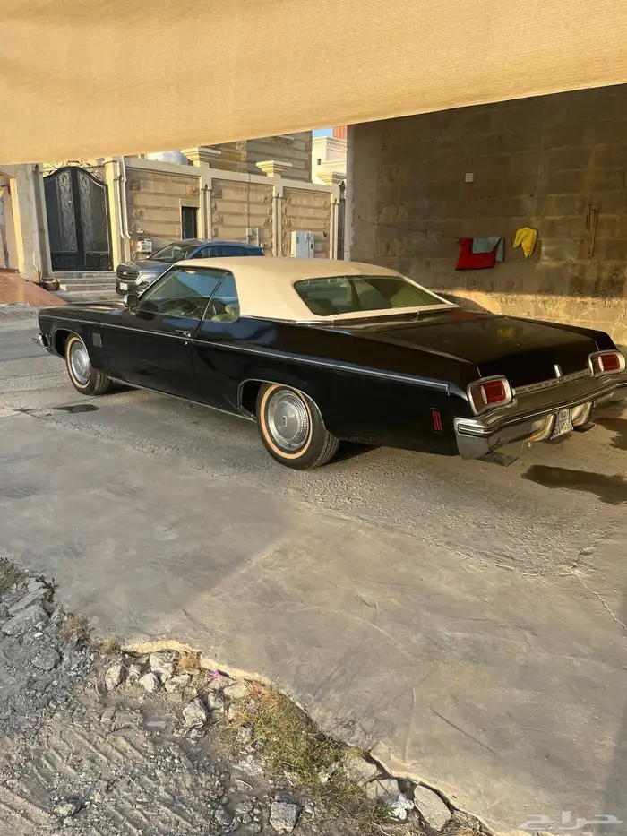 سيارات كلسيكيه للايجار لليوم الوطني والتاسيس والمتاحف 6