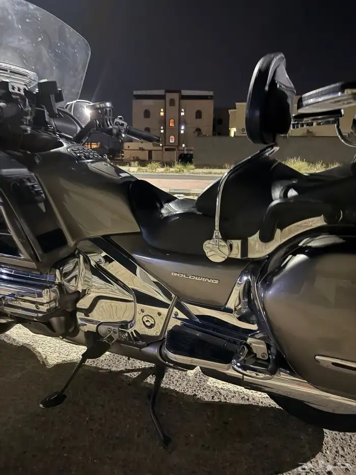 للبيع قولد ونق 2008 9