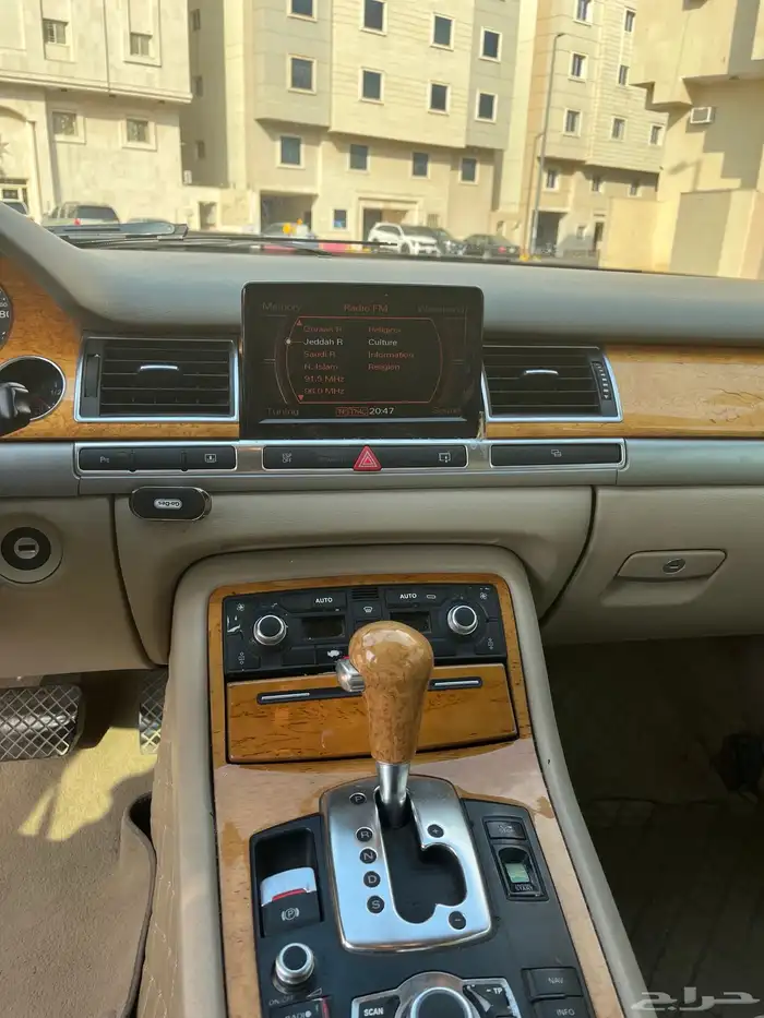Audi اودي A8 2009 1