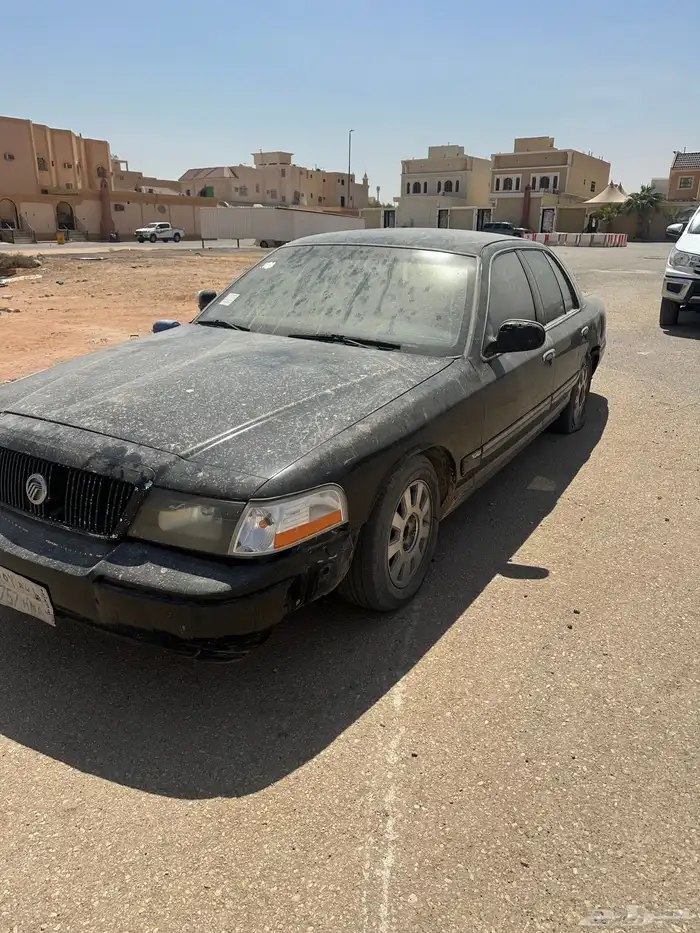 ماركيز 2003 للبيع اللون اسود 2