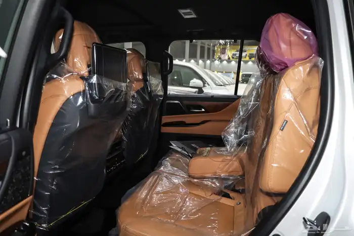 لكزس -BB 600LXوارد الساير 2025 فل كامل 25 سماعه 7