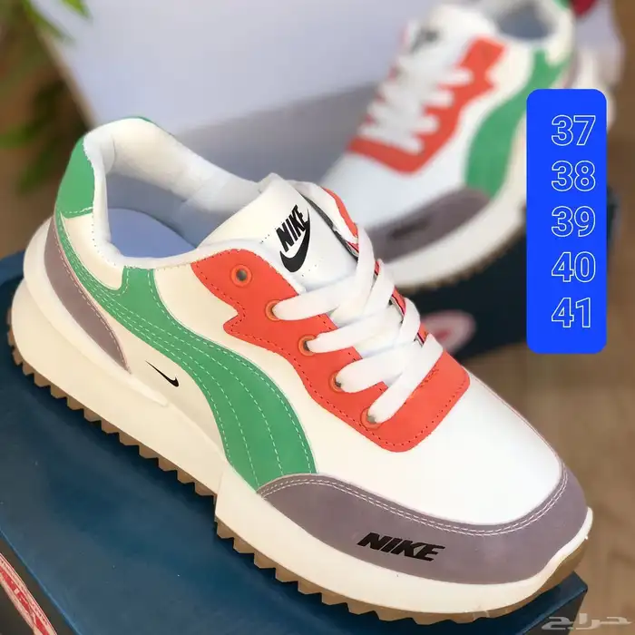 شوزات نسائيه ماركات عده 11