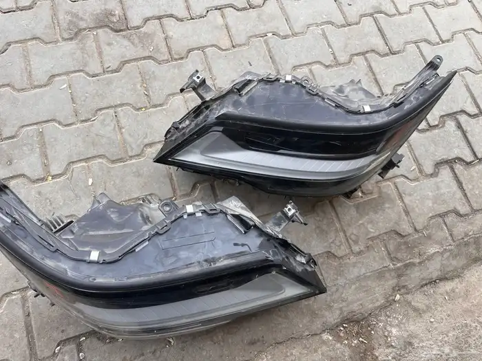 شمعات جيد لكزس 23-25 2