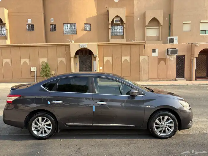 للبيع نيسان سنترا 5